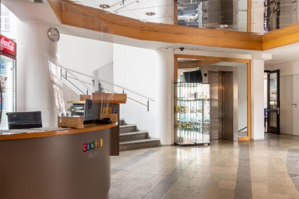 Center Hotel image 10